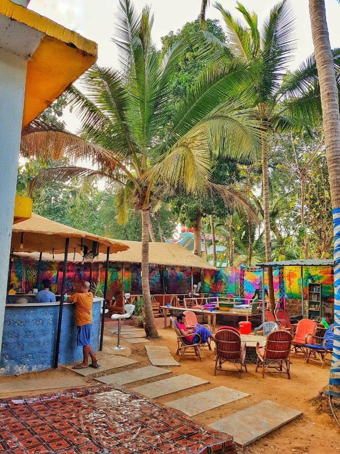 Road House Hostel