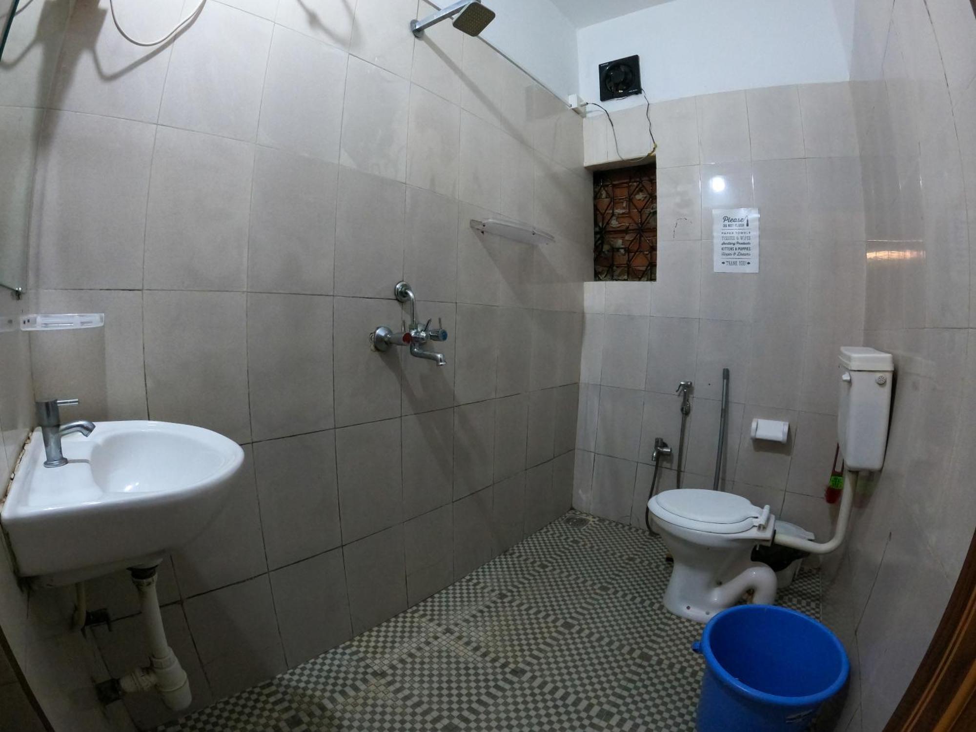 Hostel Road House