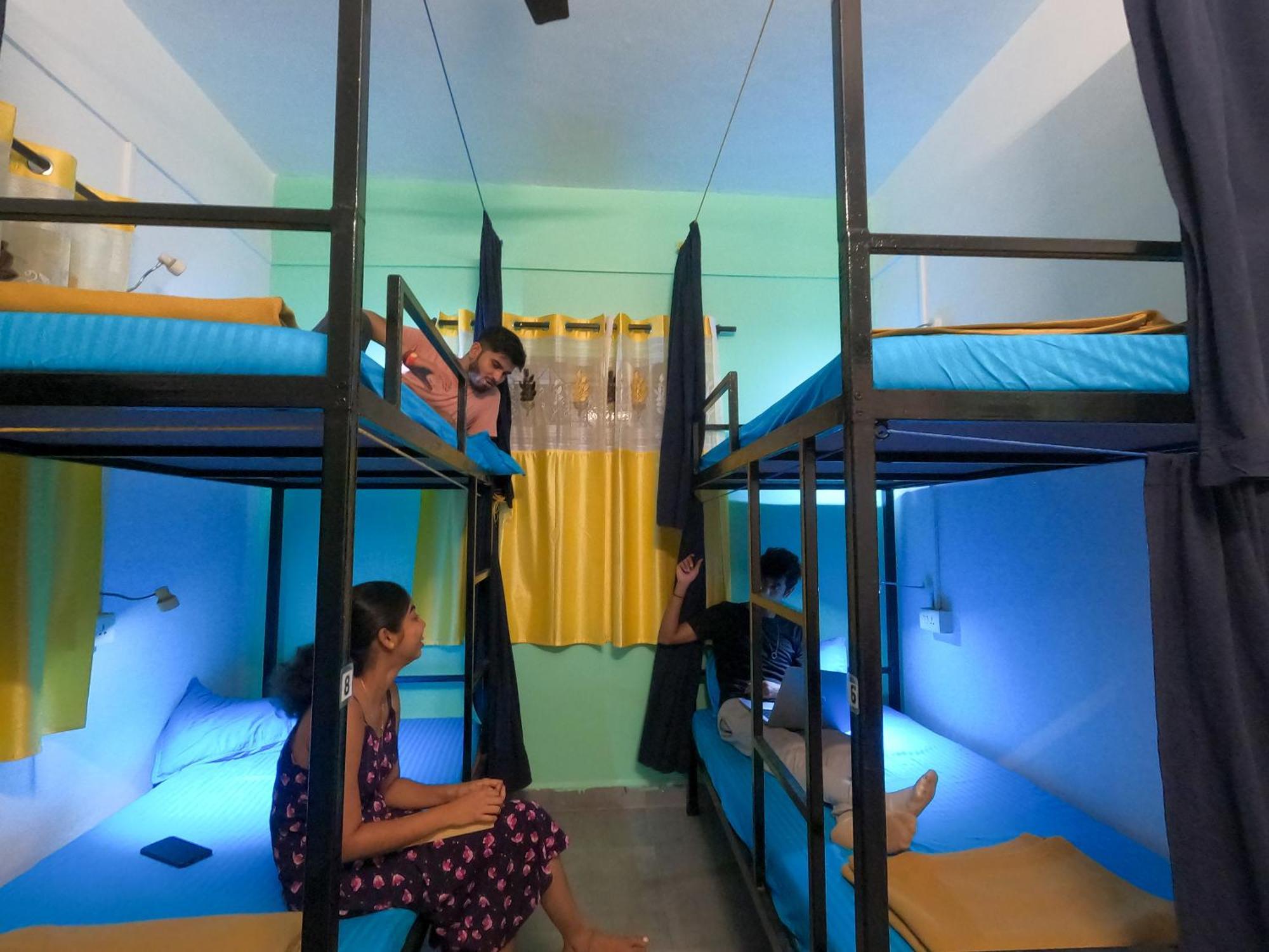 Road House Hostel